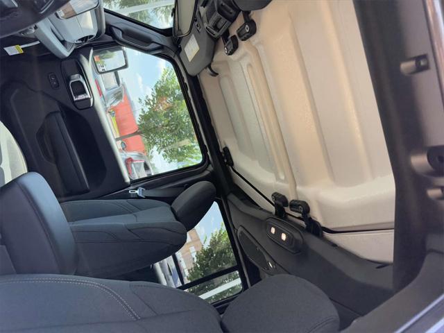 new 2025 Jeep Wrangler car, priced at $40,064