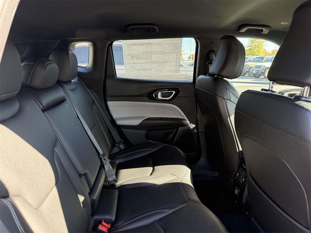 new 2026 Jeep Compass car, priced at $31,018