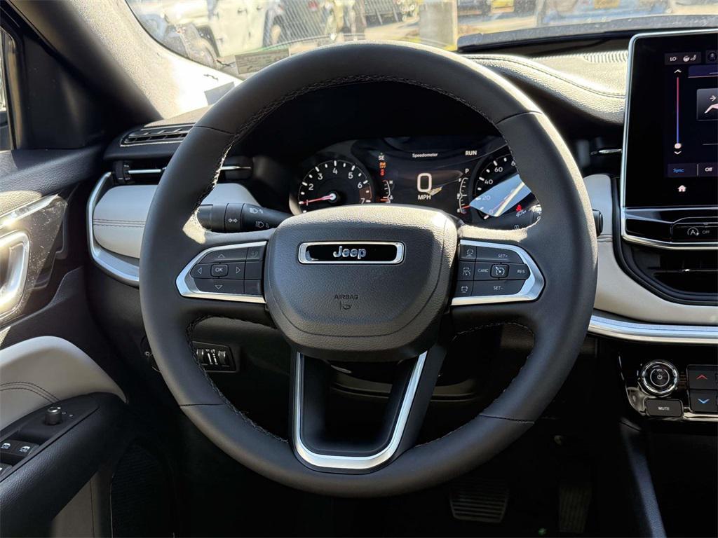 new 2026 Jeep Compass car, priced at $31,018