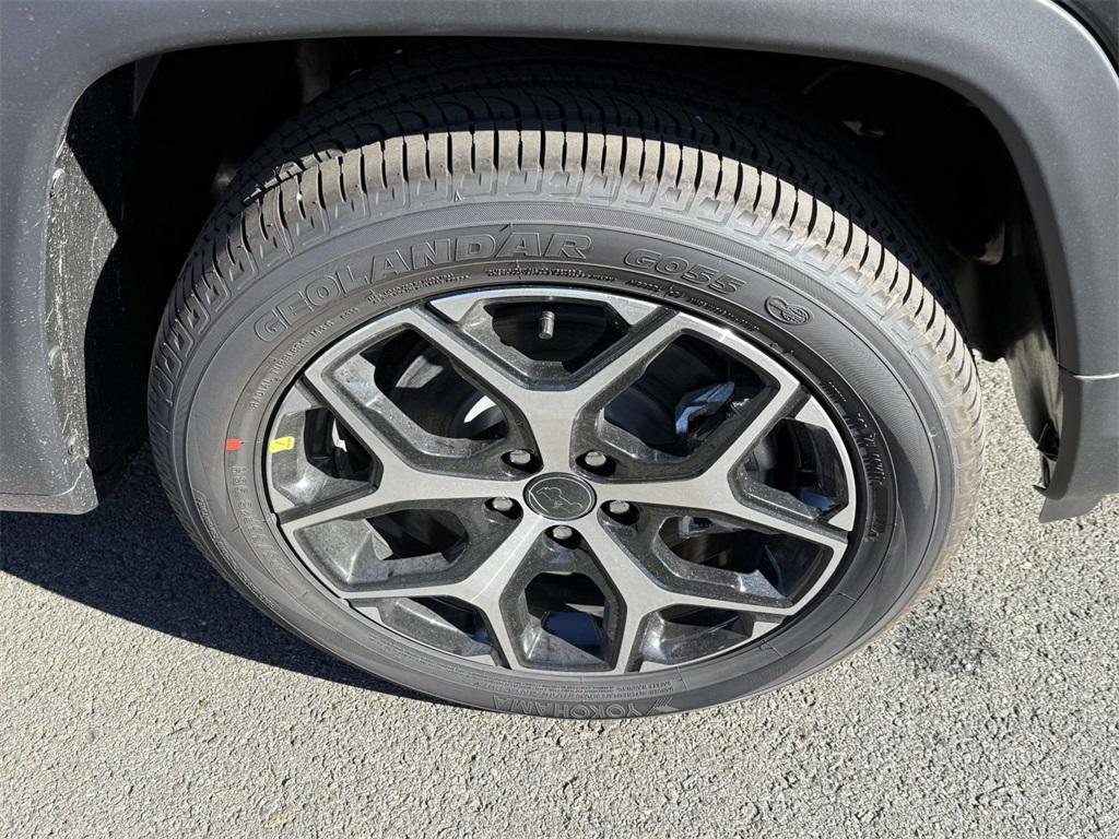 new 2026 Jeep Compass car, priced at $31,018