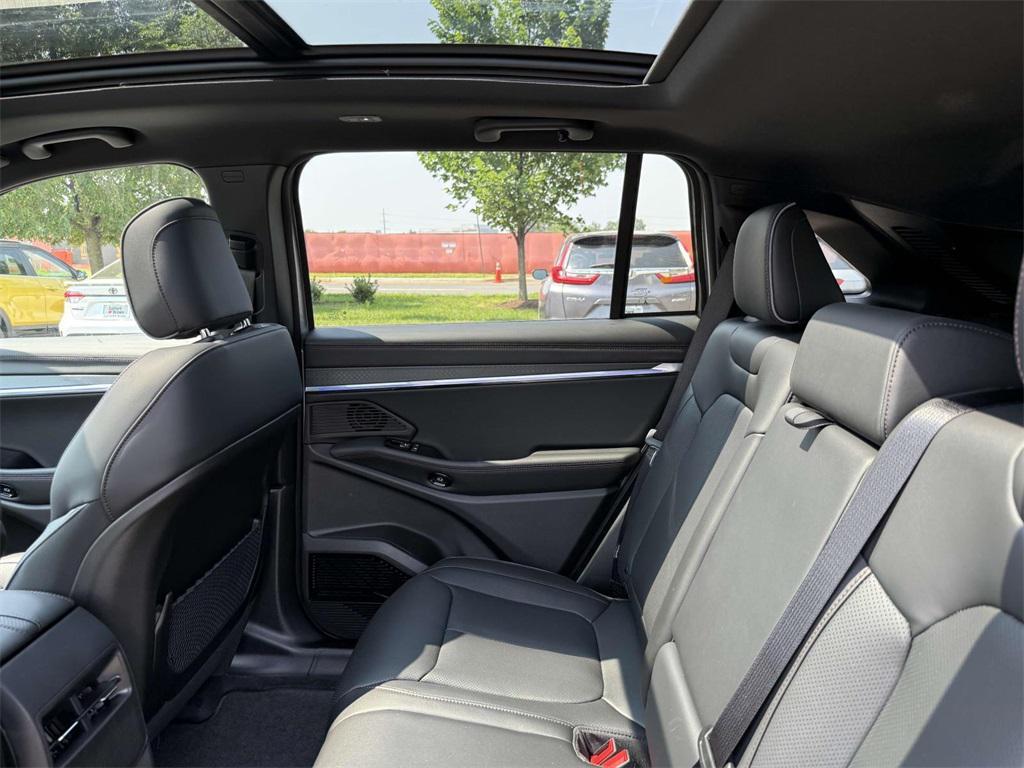 new 2025 Jeep Wagoneer S car, priced at $45,602