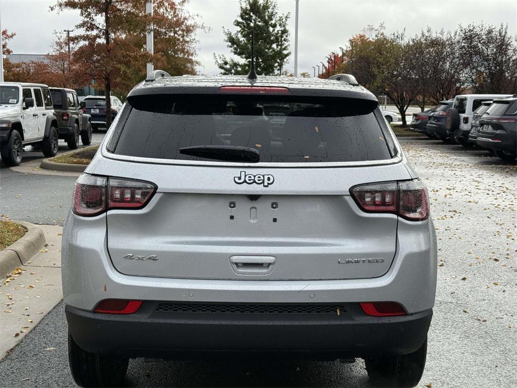 new 2026 Jeep Compass car, priced at $31,018