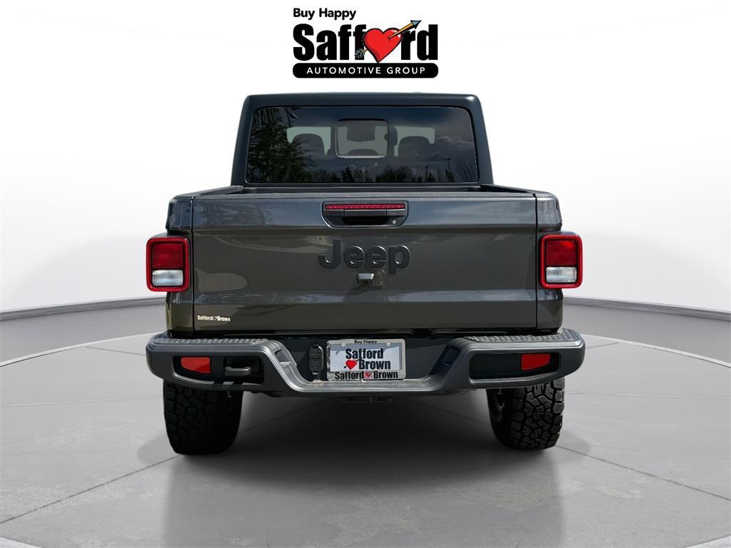 new 2025 Jeep Gladiator car, priced at $46,674