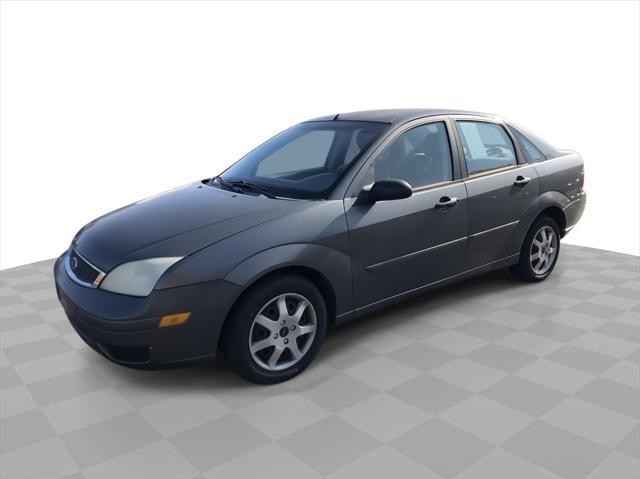 used 2005 Ford Focus car, priced at $3,900