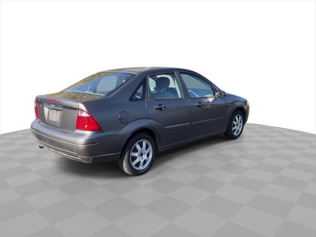 used 2005 Ford Focus car, priced at $3,900