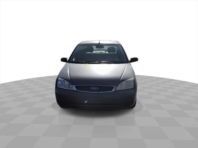 used 2005 Ford Focus car, priced at $3,900