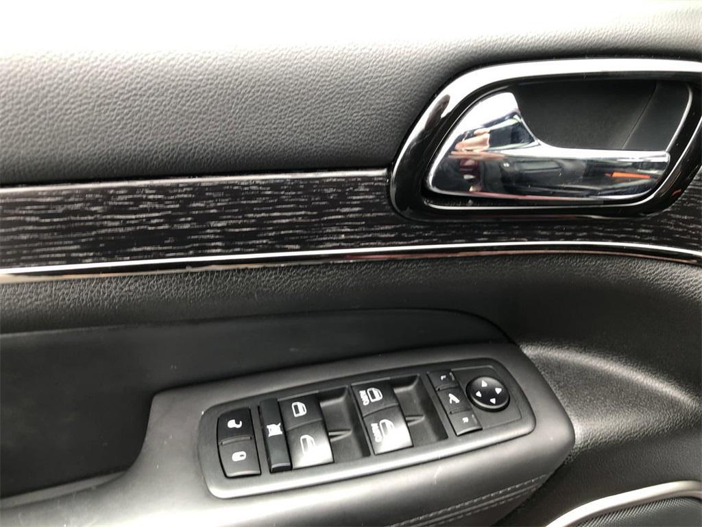 used 2020 Jeep Grand Cherokee car, priced at $27,999