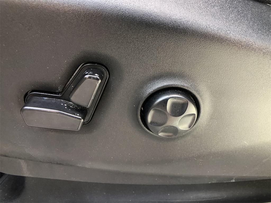 used 2024 Chrysler Pacifica car, priced at $27,699