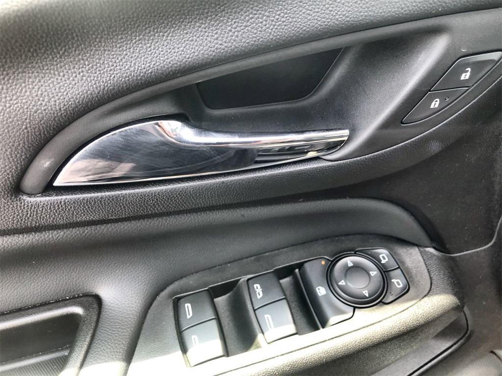used 2024 Chevrolet Equinox car, priced at $22,999