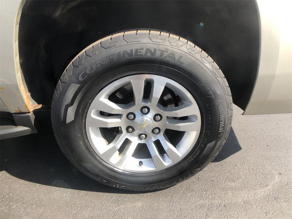 used 2017 Chevrolet Suburban car, priced at $13,999