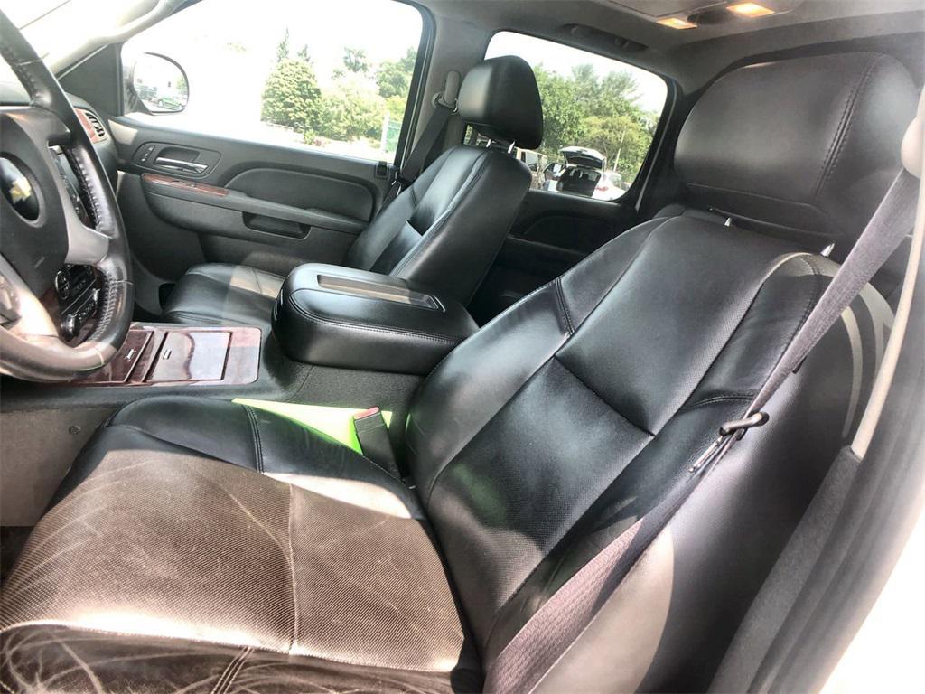 used 2011 Chevrolet Avalanche car, priced at $5,999