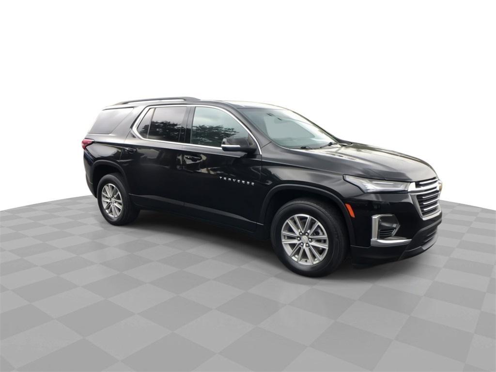 used 2022 Chevrolet Traverse car, priced at $27,999