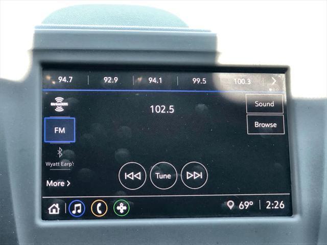 used 2022 Chevrolet Equinox car, priced at $21,999