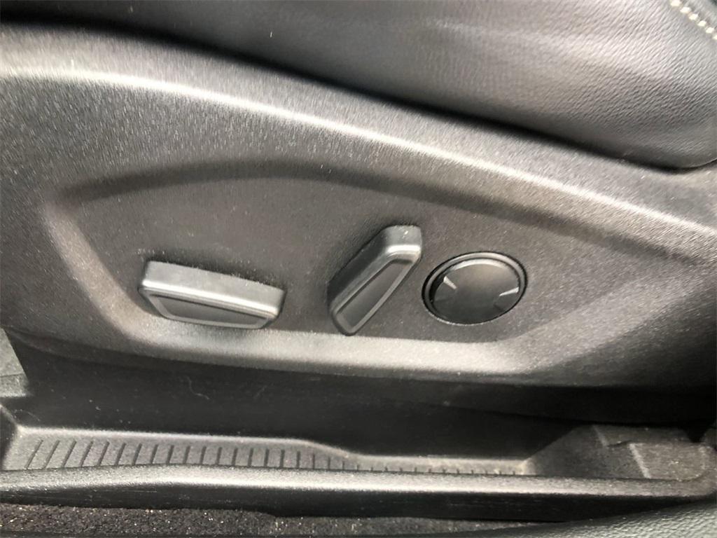 used 2023 Ford Edge car, priced at $22,999