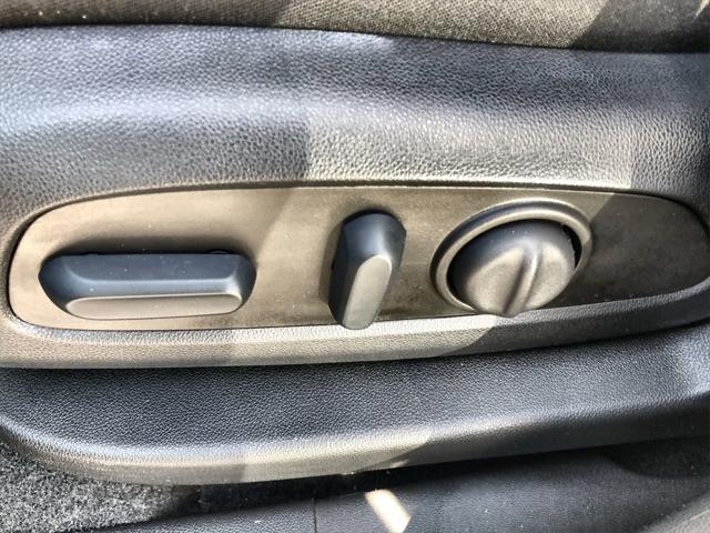 used 2022 Chevrolet Equinox car, priced at $22,991