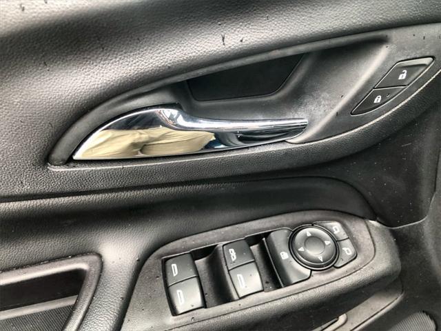 used 2020 Chevrolet Equinox car, priced at $17,999