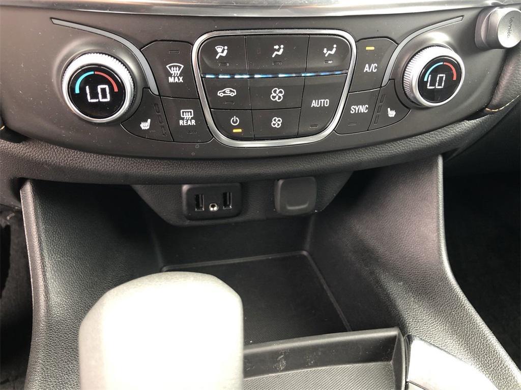 used 2021 Chevrolet Traverse car, priced at $24,999