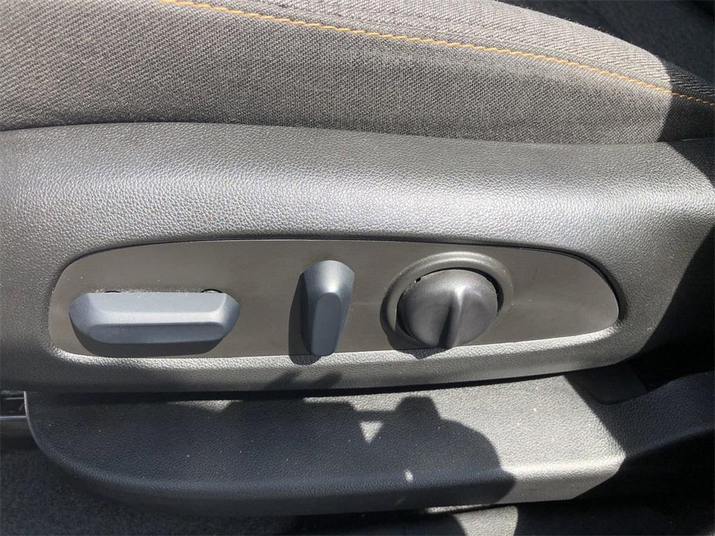 used 2022 Chevrolet Equinox car, priced at $20,599