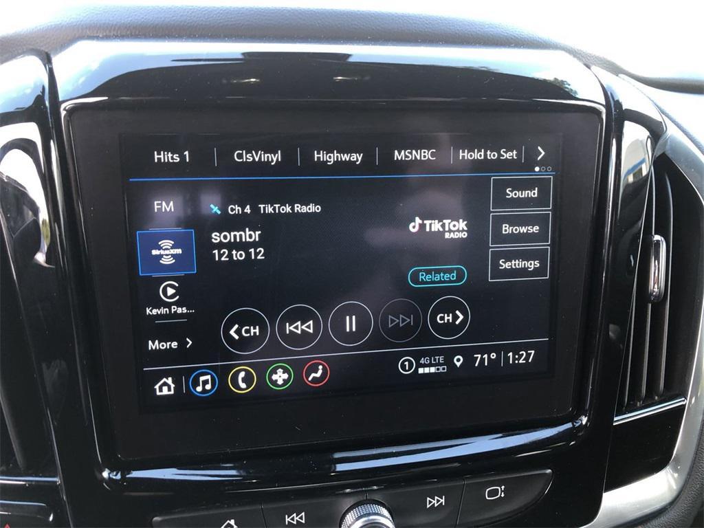 used 2023 Chevrolet Traverse car, priced at $32,499