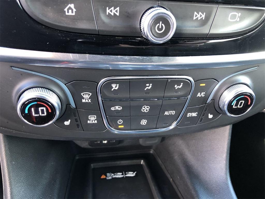 used 2023 Chevrolet Traverse car, priced at $32,499