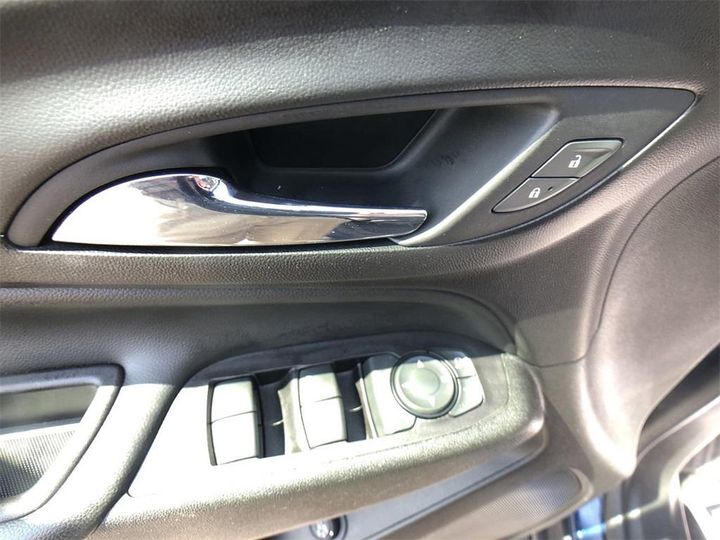 used 2022 Chevrolet Equinox car
