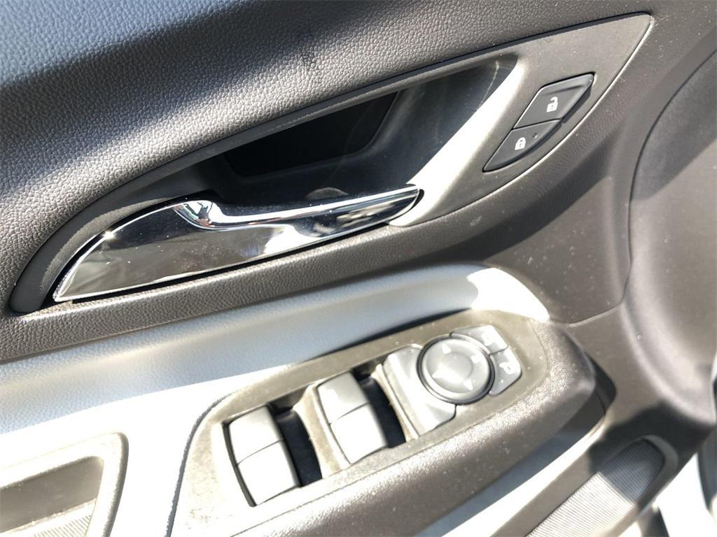 used 2024 Chevrolet Equinox car, priced at $23,499
