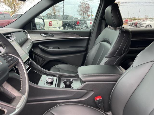 new 2025 Jeep Grand Cherokee L car, priced at $44,800