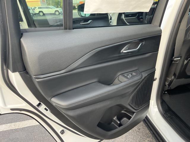 new 2025 Jeep Grand Cherokee car, priced at $34,904