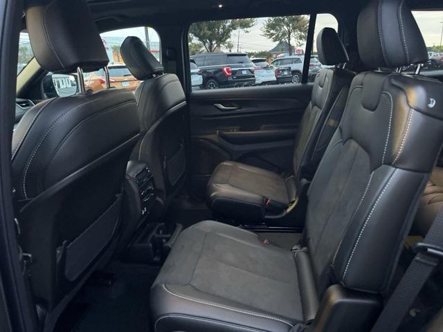 new 2025 Jeep Grand Cherokee L car, priced at $43,326