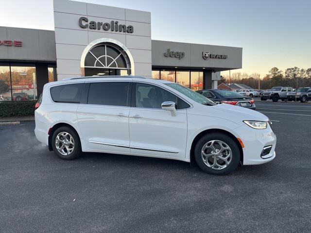 used 2021 Chrysler Pacifica Hybrid car, priced at $27,799