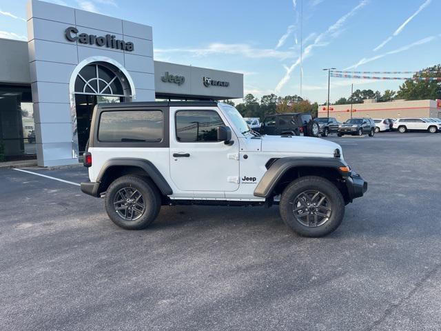 new 2025 Jeep Wrangler car, priced at $37,787