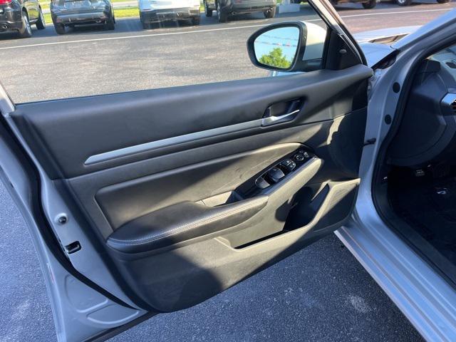 used 2023 Nissan Altima car, priced at $20,899