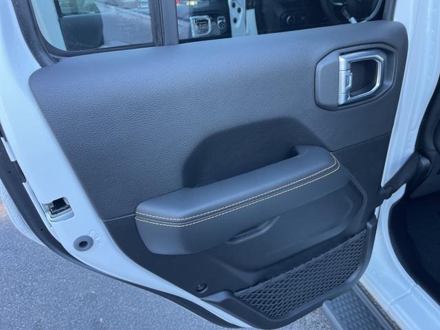 new 2026 Jeep Wrangler car, priced at $56,605