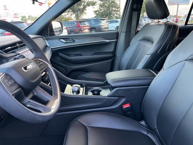 used 2025 Jeep Grand Cherokee car, priced at $44,399