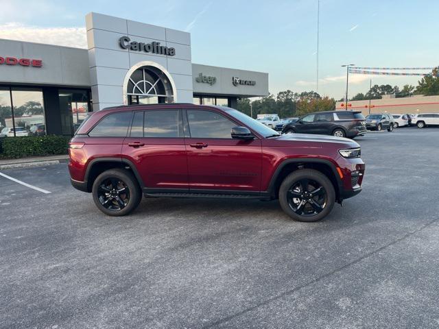 used 2025 Jeep Grand Cherokee car, priced at $44,399