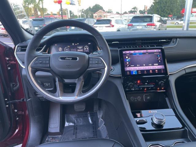used 2025 Jeep Grand Cherokee car, priced at $44,399