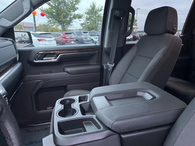 used 2024 GMC Sierra 1500 car, priced at $43,077