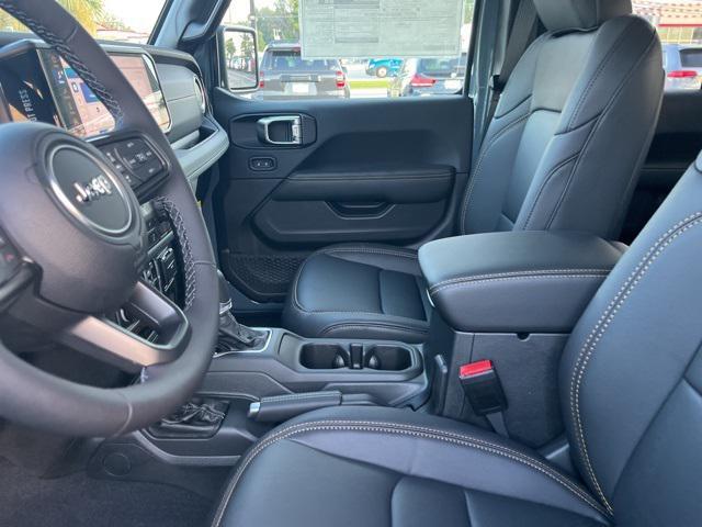 new 2025 Jeep Gladiator car, priced at $42,845