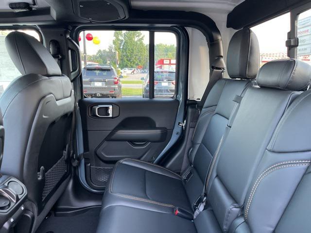 new 2025 Jeep Gladiator car, priced at $42,845