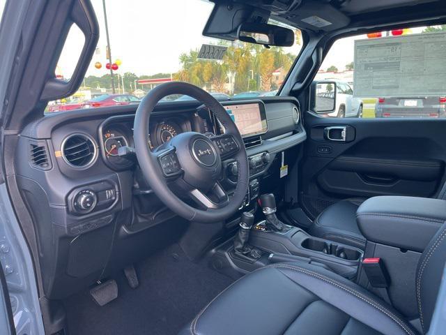 new 2025 Jeep Gladiator car, priced at $42,845