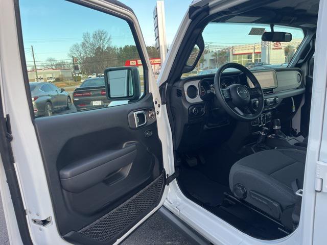 new 2025 Jeep Gladiator car, priced at $42,290