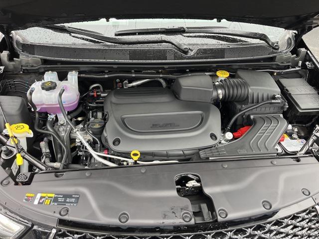 new 2026 Chrysler Pacifica car, priced at $39,123