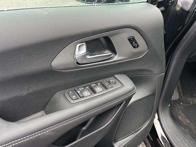 new 2026 Chrysler Pacifica car, priced at $39,123