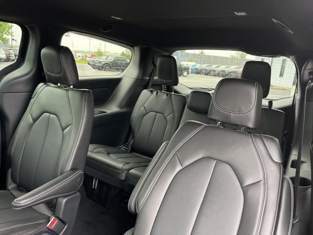 new 2026 Chrysler Pacifica car, priced at $39,123