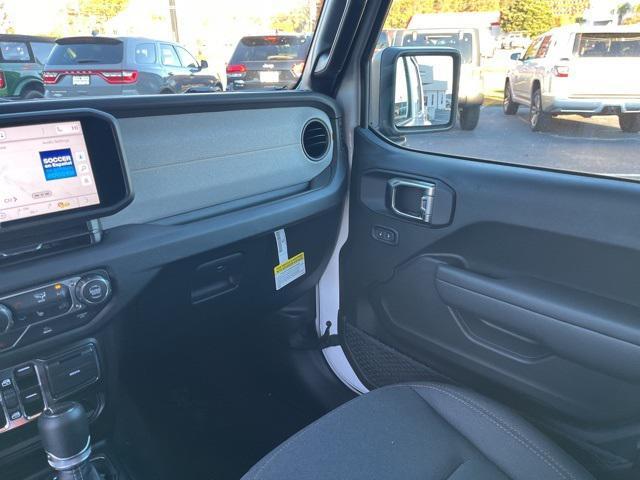 new 2026 Jeep Gladiator car, priced at $49,925