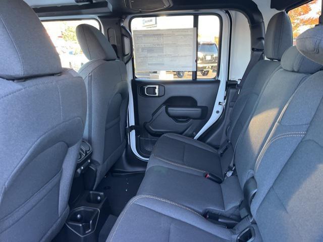 new 2026 Jeep Gladiator car, priced at $49,925