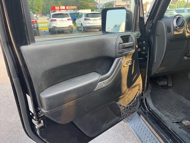 used 2015 Jeep Wrangler Unlimited car, priced at $16,299