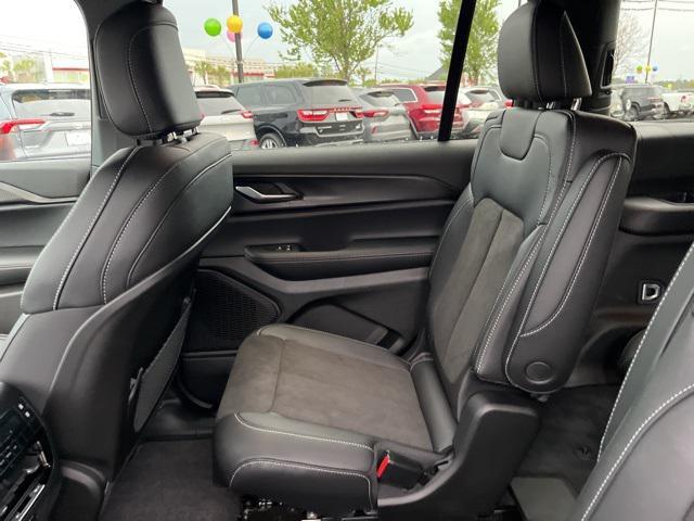 new 2025 Jeep Grand Cherokee L car, priced at $42,992