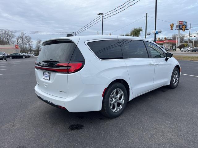 new 2024 Chrysler Pacifica car, priced at $46,930