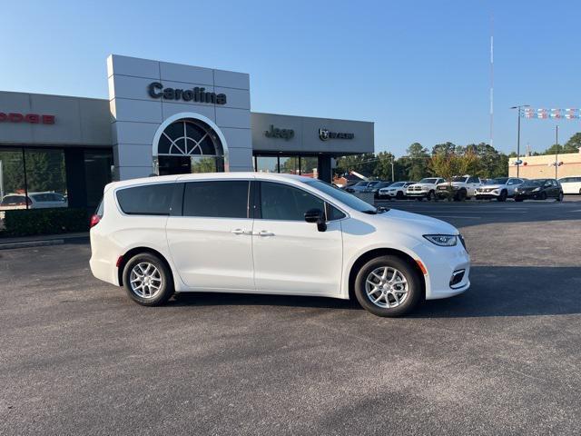 new 2026 Chrysler Pacifica car, priced at $40,953